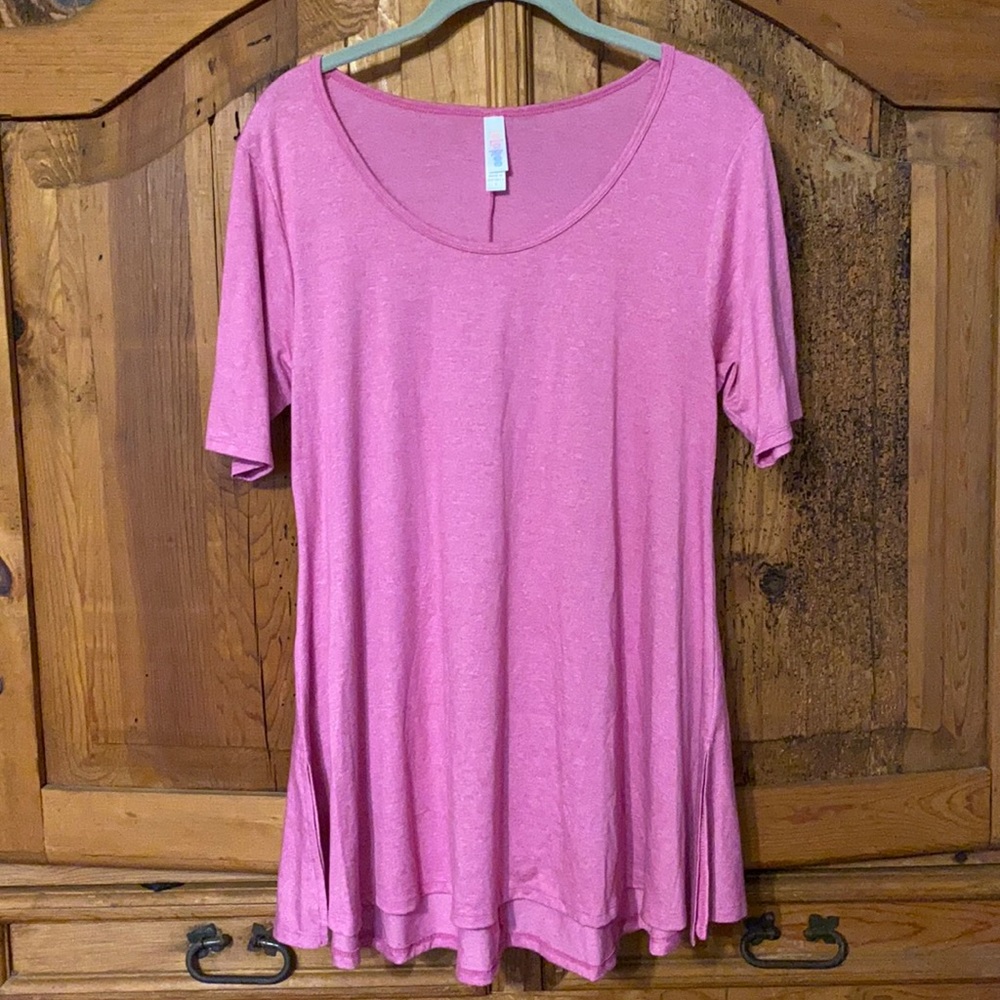 LuLaRoe Pink size Small Short Sleeve Short